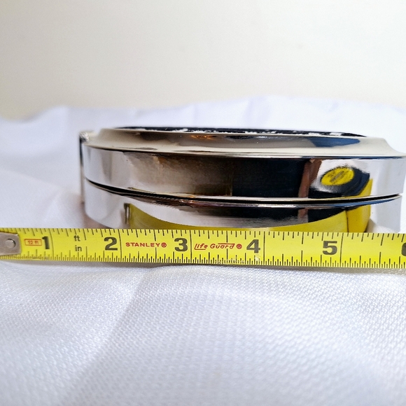 NWT Dmargeaux Brand " The Python in a Clutch. Platinum clutch bag. - Picture 3 of 7